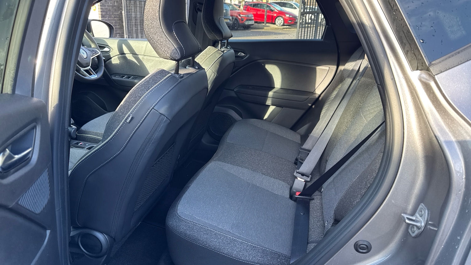 Used Renault Captur 2025 for sale - 77431598: Photo 16