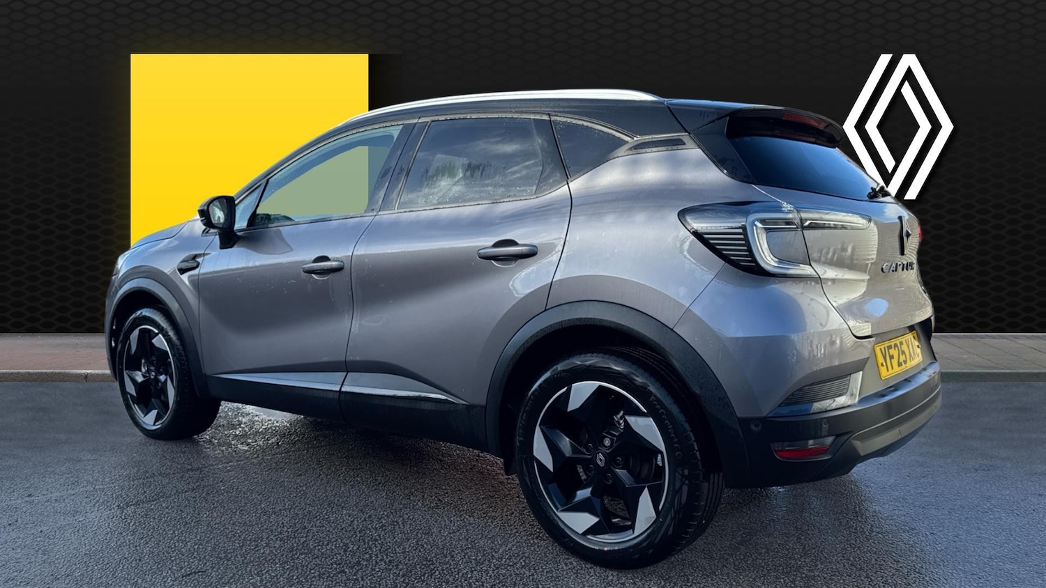 Used Renault Captur 2025 for sale - 77431598: Photo 2