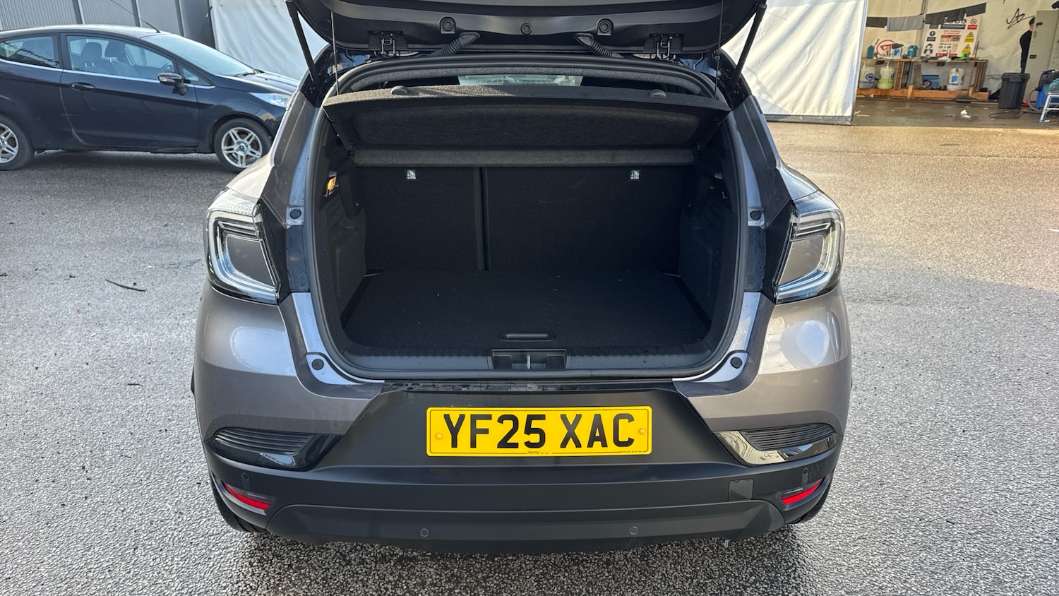 Used Renault Captur 2025 for sale - 77431598: Photo 4