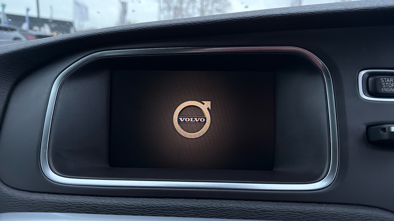 Used Volvo V40 2019 for sale - 76984622: Photo 12