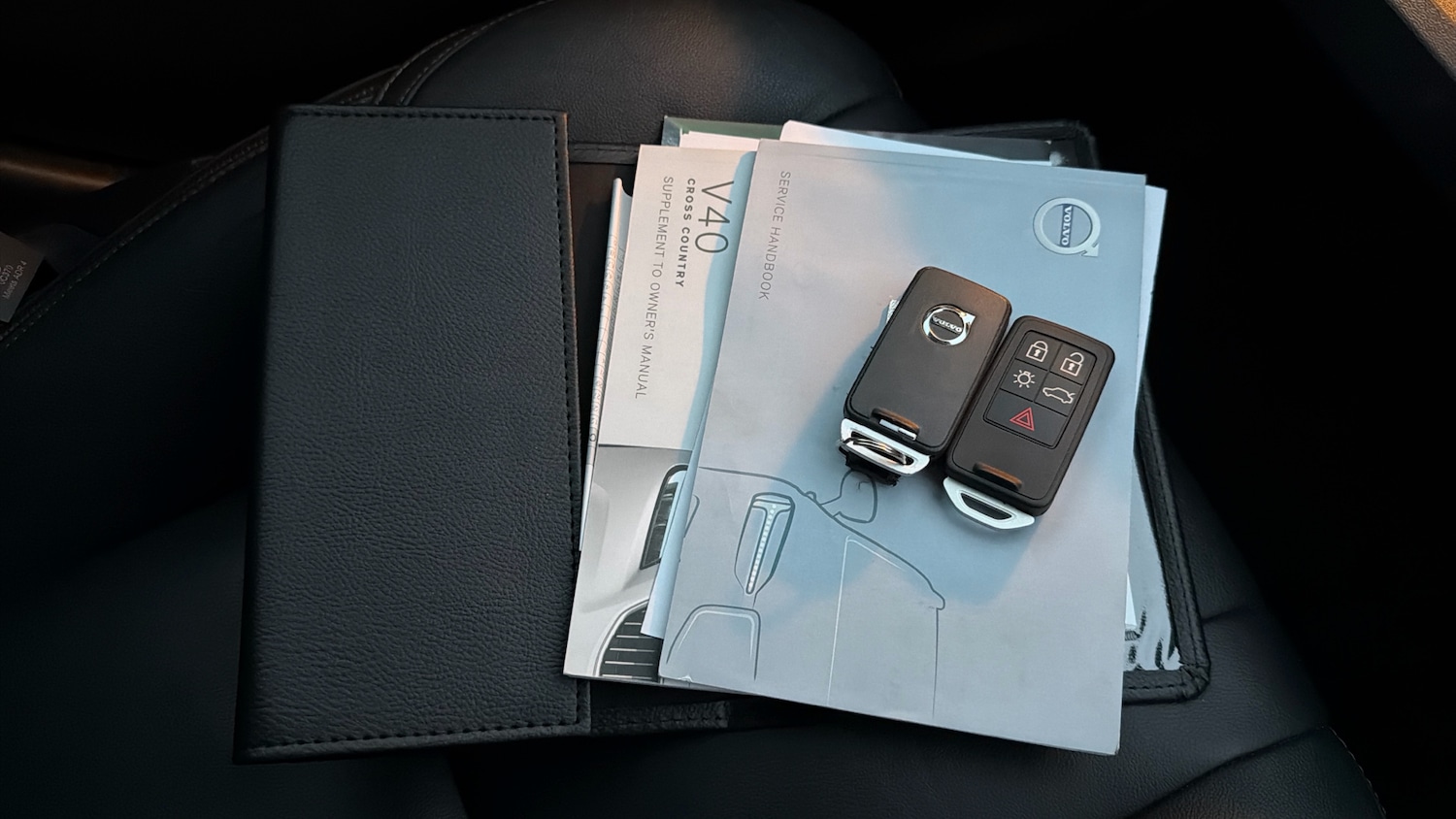 Used Volvo V40 2019 for sale - 76984622: Photo 19