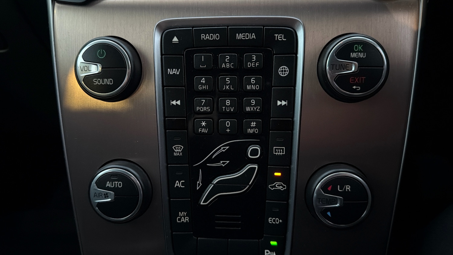 Used Volvo V40 2019 for sale - 76984622: Photo 22