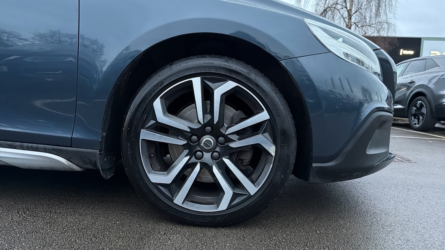 Used Volvo V40 2019 for sale - 76984622: Photo 7