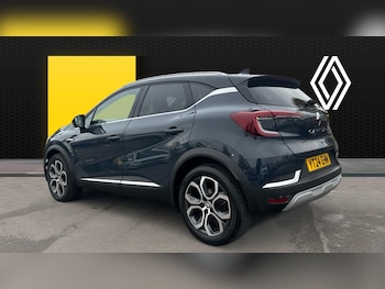 Used Renault Captur 2024 for sale - 76450261: Photo