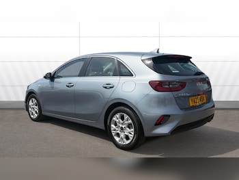 Used Kia Ceed 2023 for sale - 78698572: Photo