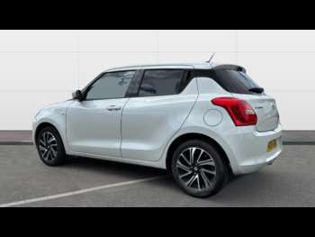 Used Suzuki Swift 2024 for sale - 74972404: Photo