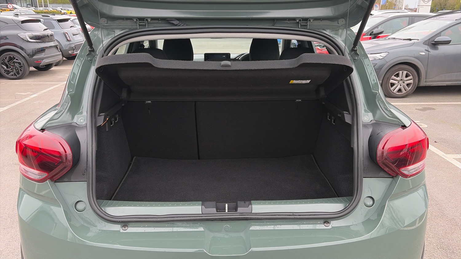 Used Dacia Sandero Stepway 2023 for sale - 78176390: Photo 4