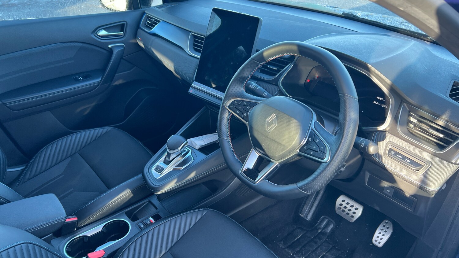 Used Renault Other 2024 for sale - 77404437: Photo 11