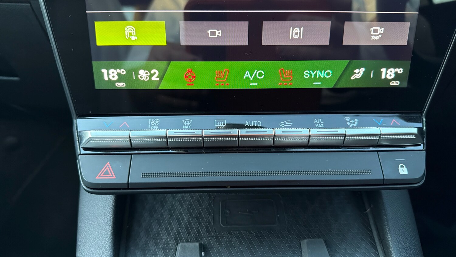 Used Renault Scenic E-Tech 2024 for sale - 77945960: Photo 23