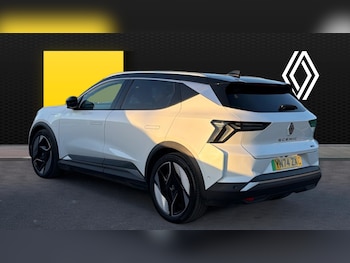 Used Renault Scenic E-Tech 2024 for sale - 77945960: Photo