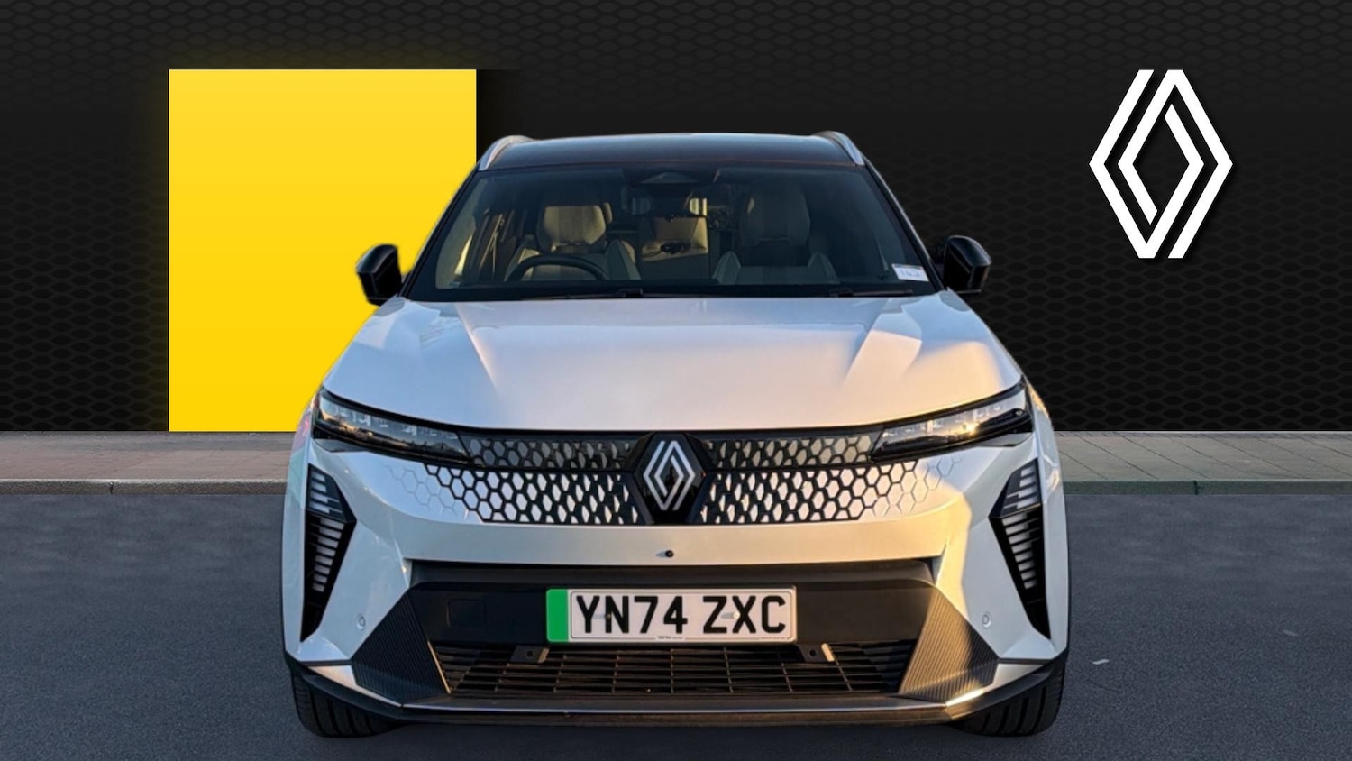 Used Renault Scenic E-Tech 2024 for sale - 77945960: Photo 3