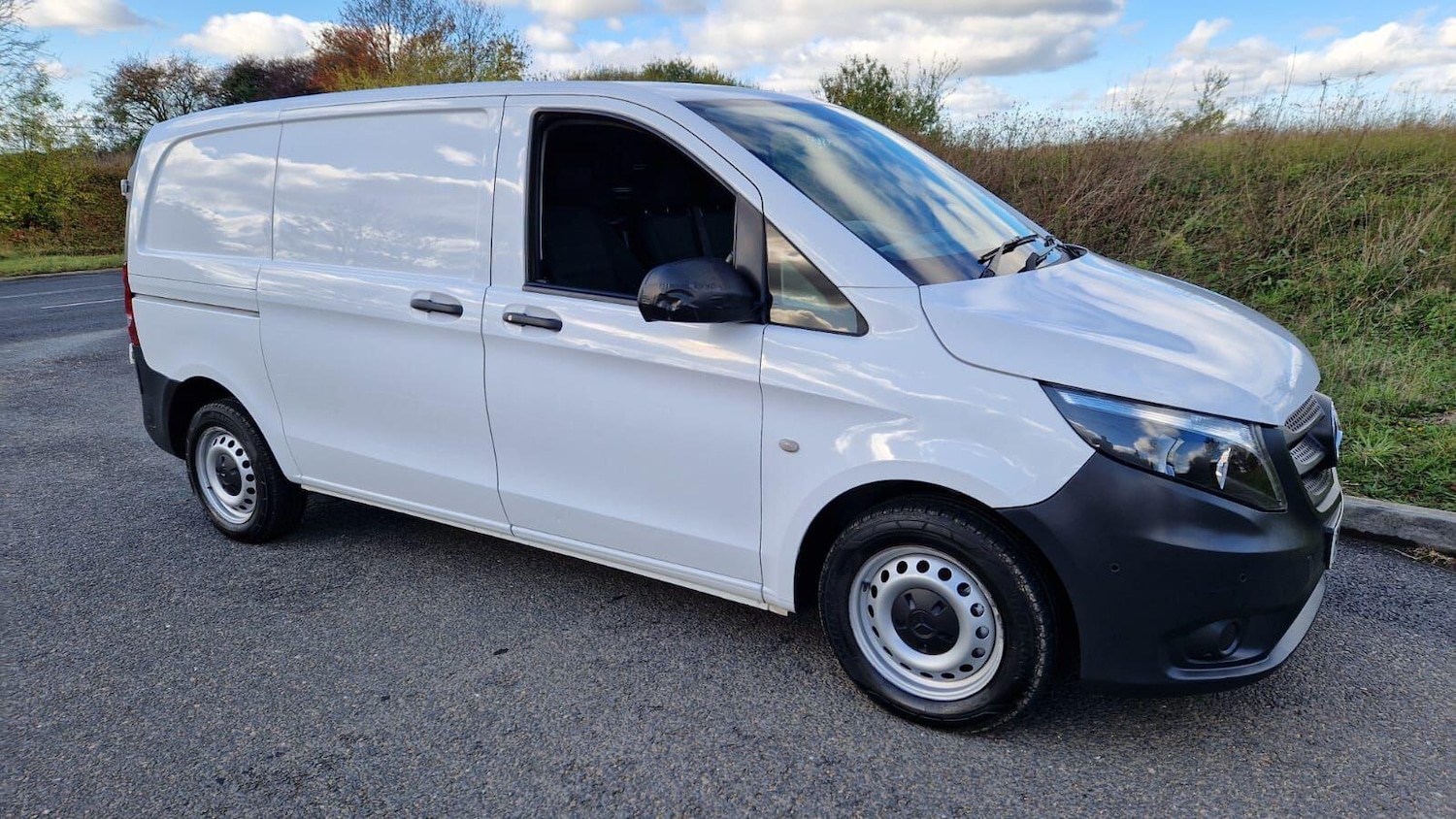 Used Mercedes-Benz Vito 2020 for sale - 76389325: Photo 1