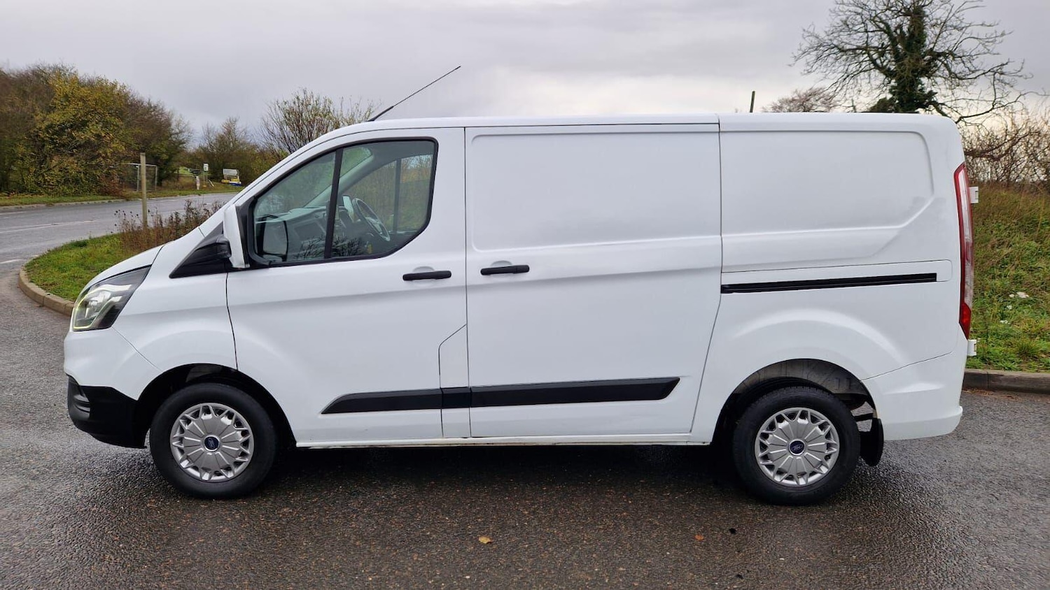 Used Ford Transit Custom 2021 for sale - 76634202: Photo 2