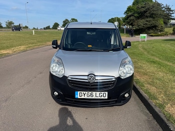 Used Vauxhall Combo 2017 for sale - 78675383: Photo