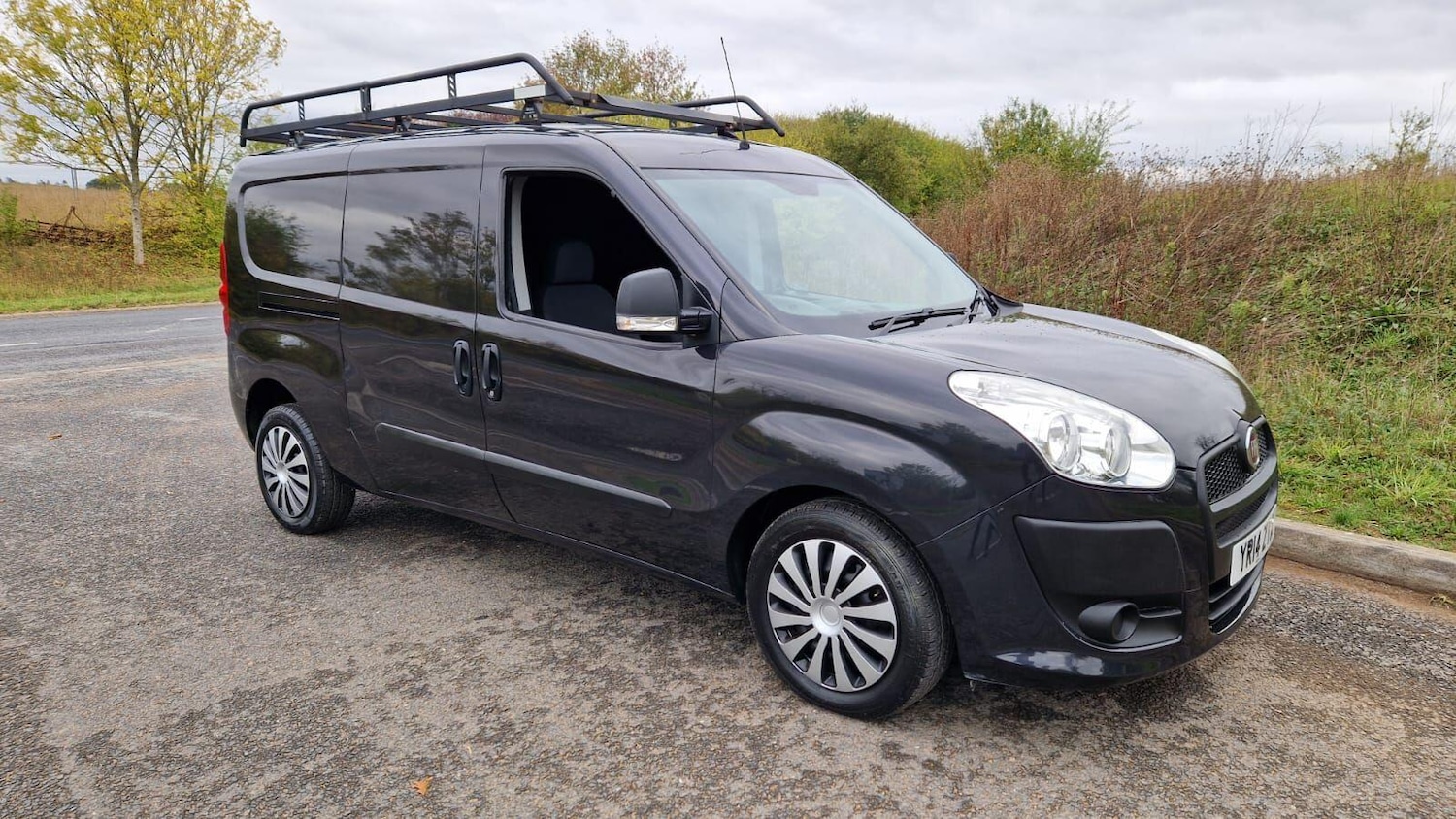 Used Fiat Doblo 2014 for sale - 76282640: Photo 10