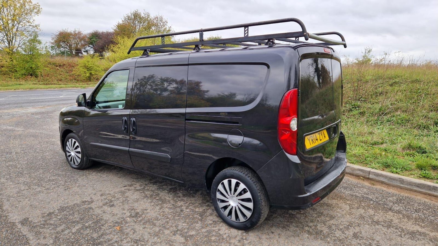 Used Fiat Doblo 2014 for sale - 76282640: Photo 4