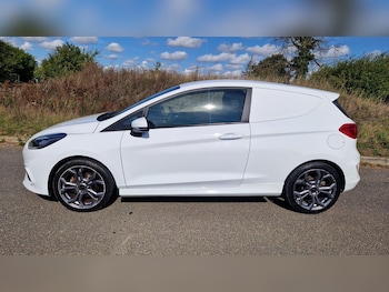 Used Ford Fiesta Van 2021 for sale - 75927268: Photo