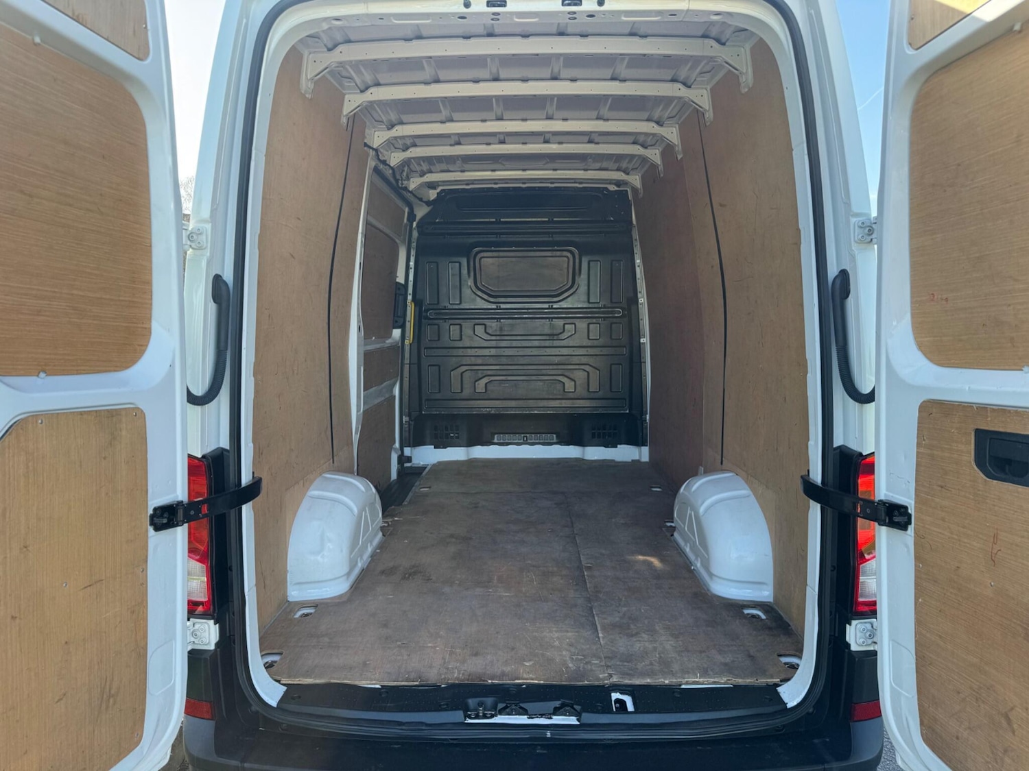 Used Volkswagen Crafter for sale - 77925687: Photo 6