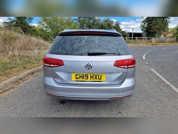 Used Volkswagen Passat 2019 for sale - 75756506: Photo