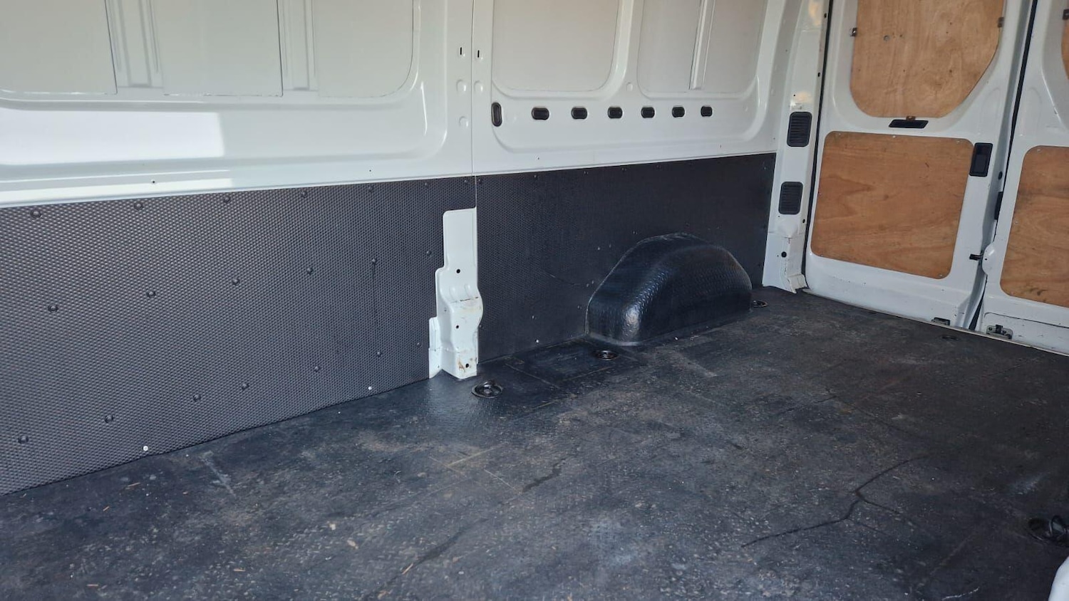 Used Maxus Deliver 9 2022 for sale - 76781538: Photo 3