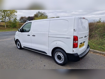 Used Vauxhall Vivaro 2020 for sale - 76240089: Photo