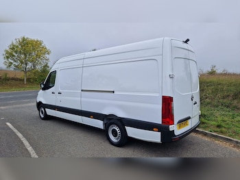 Used Mercedes-Benz Sprinter 2022 for sale - 76240055: Photo