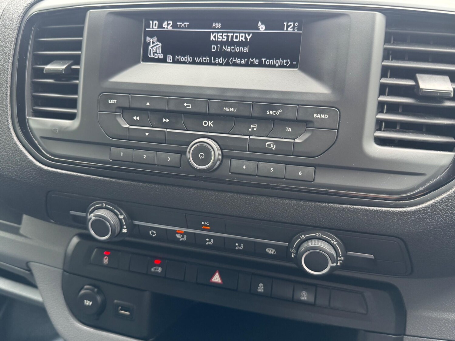 Used Vauxhall Vivaro 2020 for sale - 77924796: Photo 14