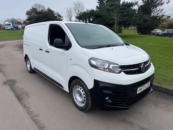 Vauxhall Vivaro feature image