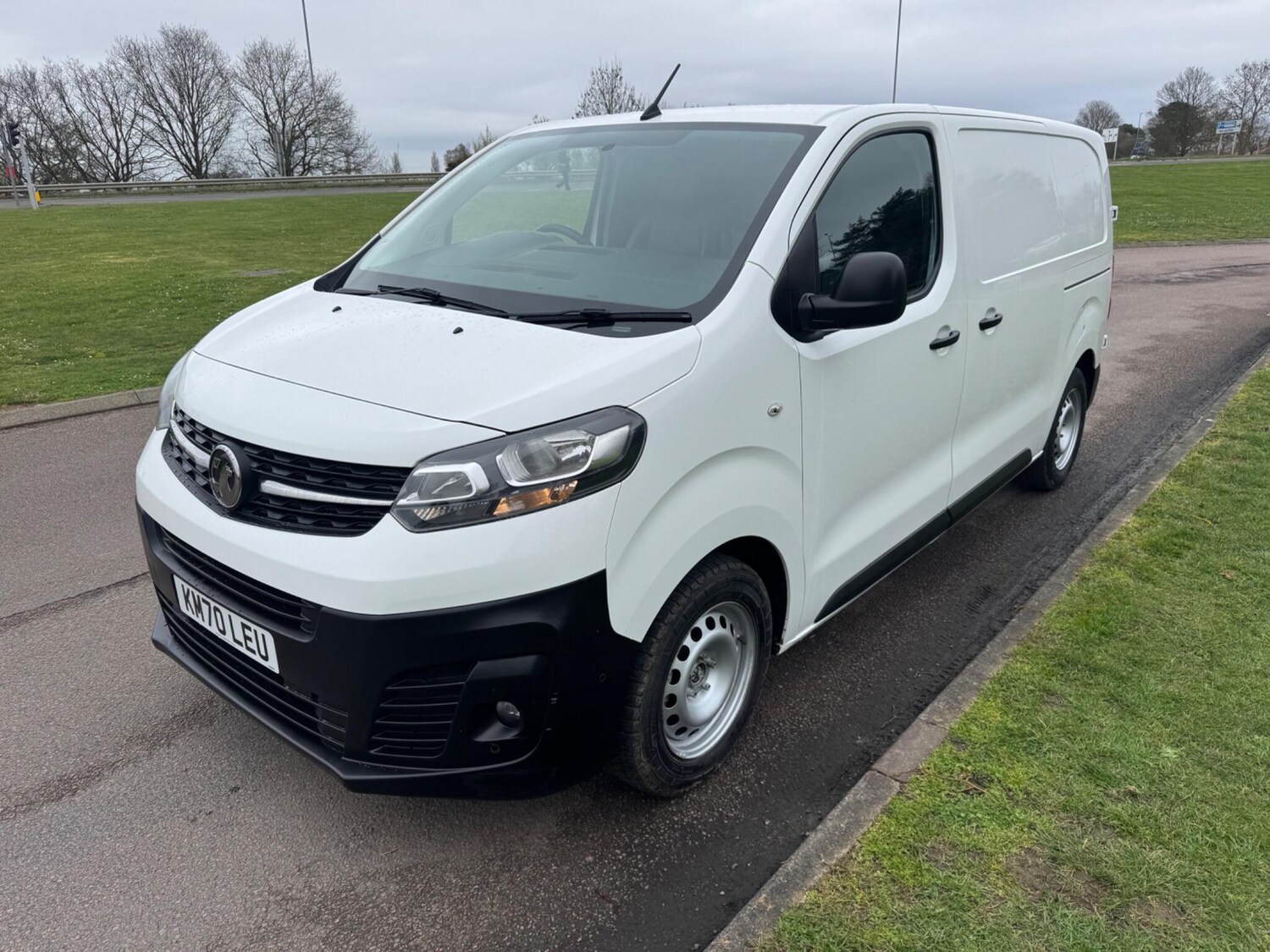 Used Vauxhall Vivaro 2020 for sale - 77924796: Photo 3