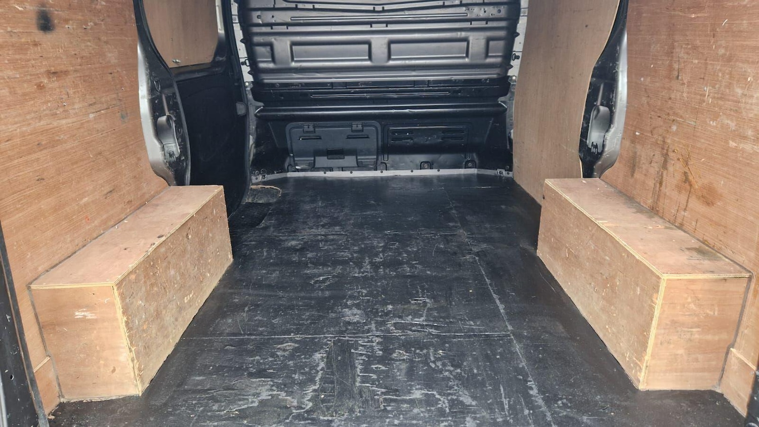 Used Vauxhall Vivaro 2016 for sale - 76360999: Photo 5