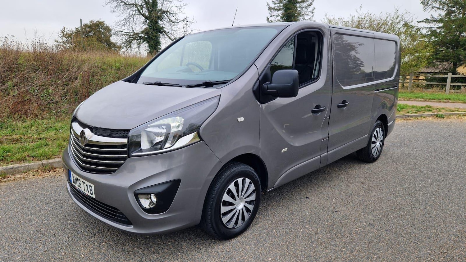 Used Vauxhall Vivaro 2016 for sale - 76360999: Photo 9