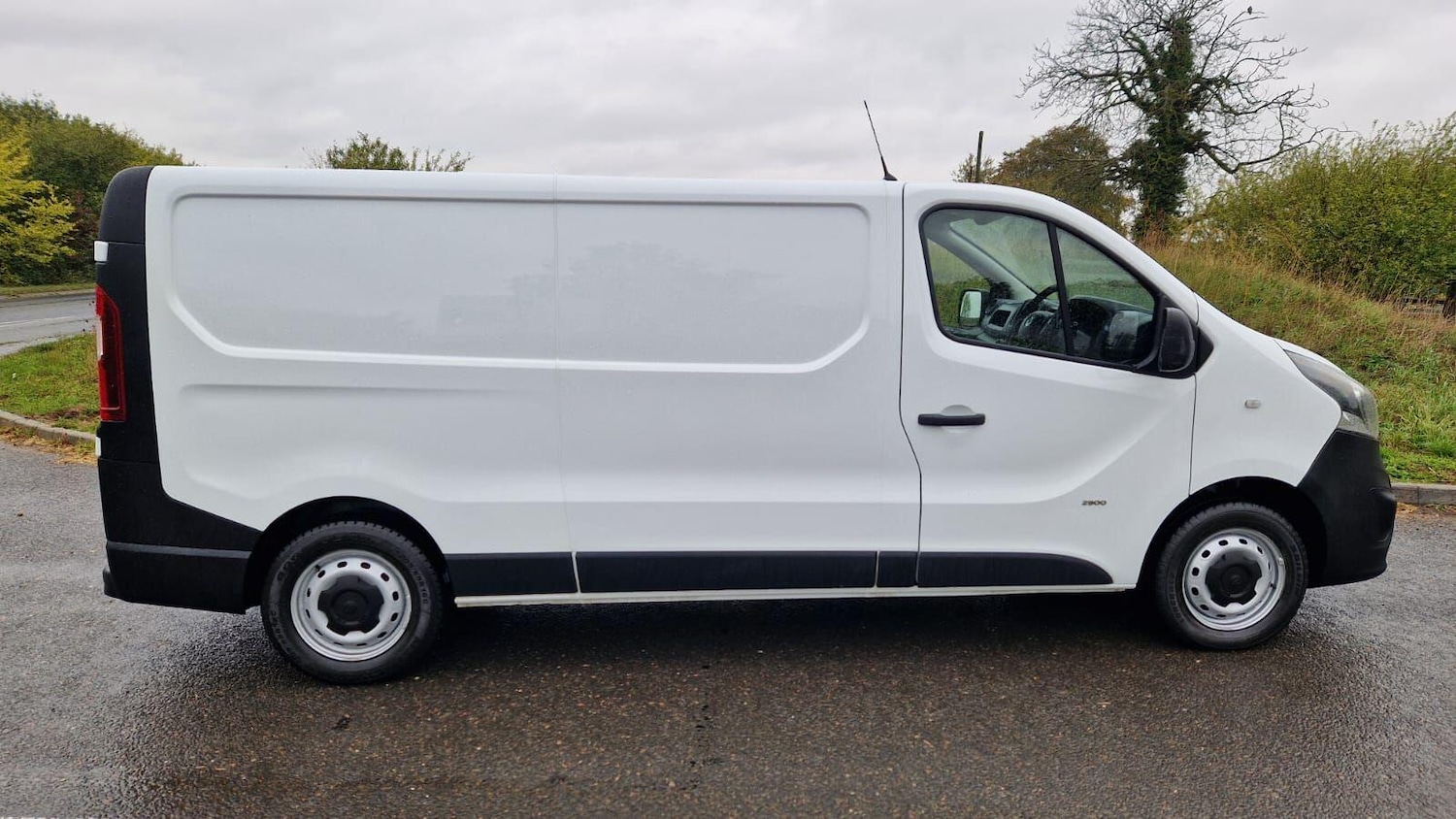 Used Vauxhall Vivaro 2015 for sale - 76189793: Photo 8