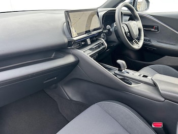 Used Toyota C-HR 2024 for sale - 78739270: Photo