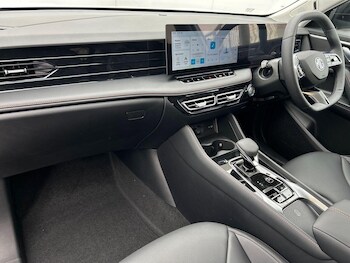 Used MG MG HS 2025 for sale - 76300117: Photo