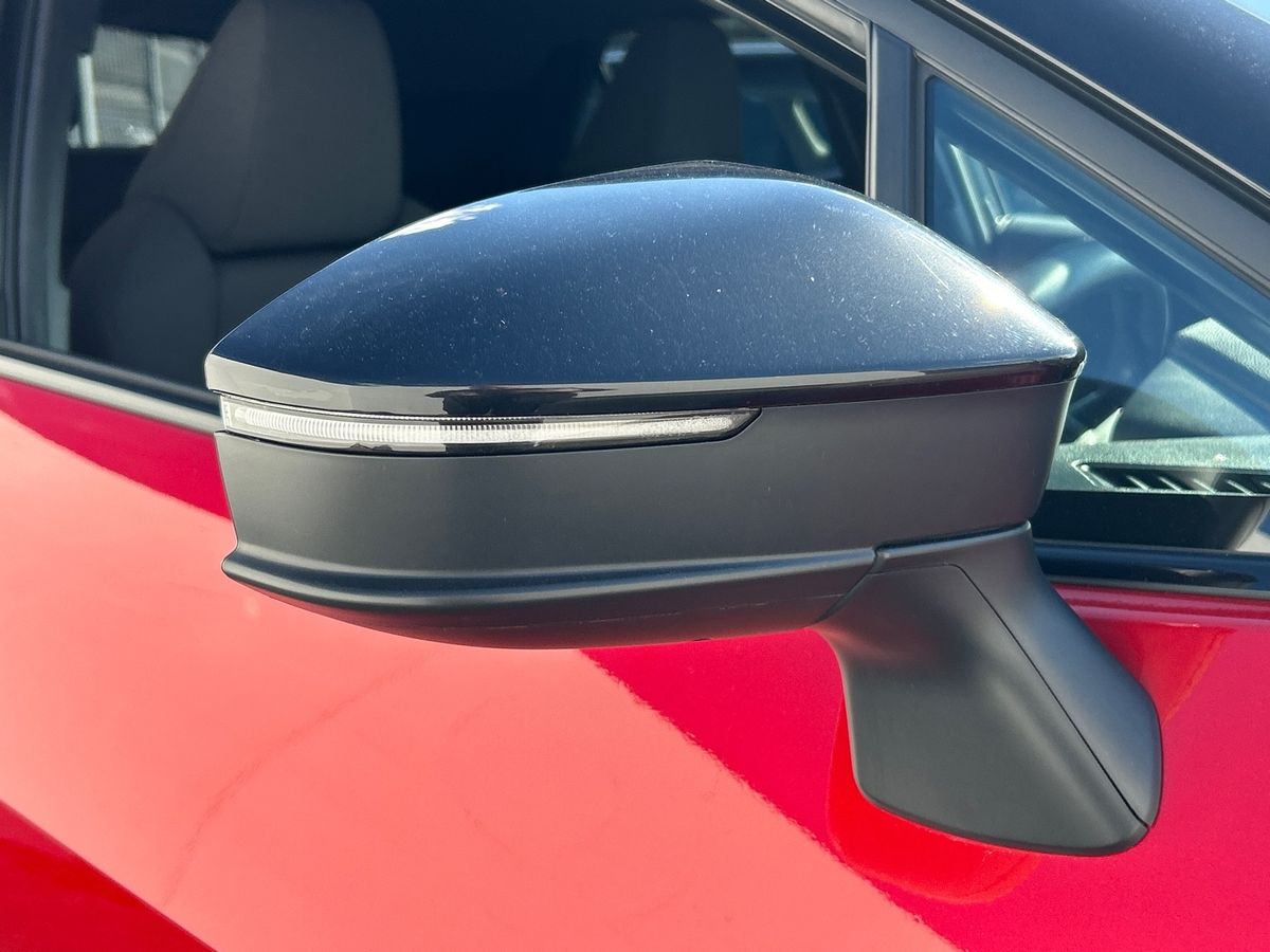 Used Toyota C-HR 2024 for sale - 78121180: Photo 27