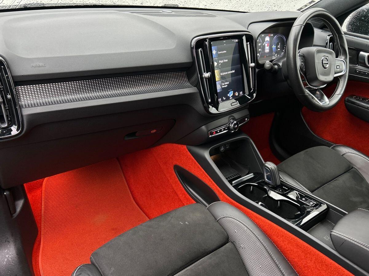 Used Volvo XC40 2020 for sale - 76955436: Photo 2