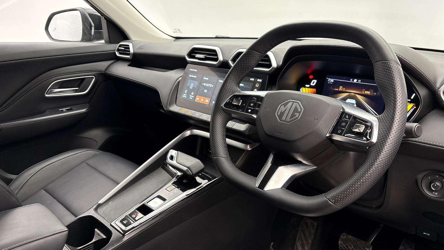 Used MG MG ZS 2024 for sale - 77890650: Photo 2