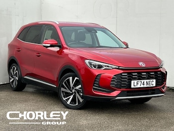 2025 - 1.5 Hybrid+ Trophy SUV 5dr Petrol Hybrid Auto Euro 6 (s/s) (196 ps)