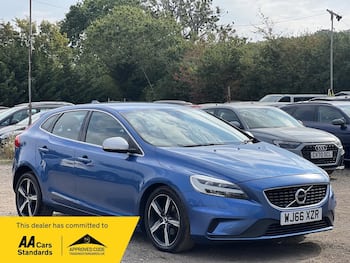 Used Volvo V40 2016 for sale - 79646182: Photo