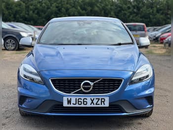 Used Volvo V40 2016 for sale - 79646182: Photo