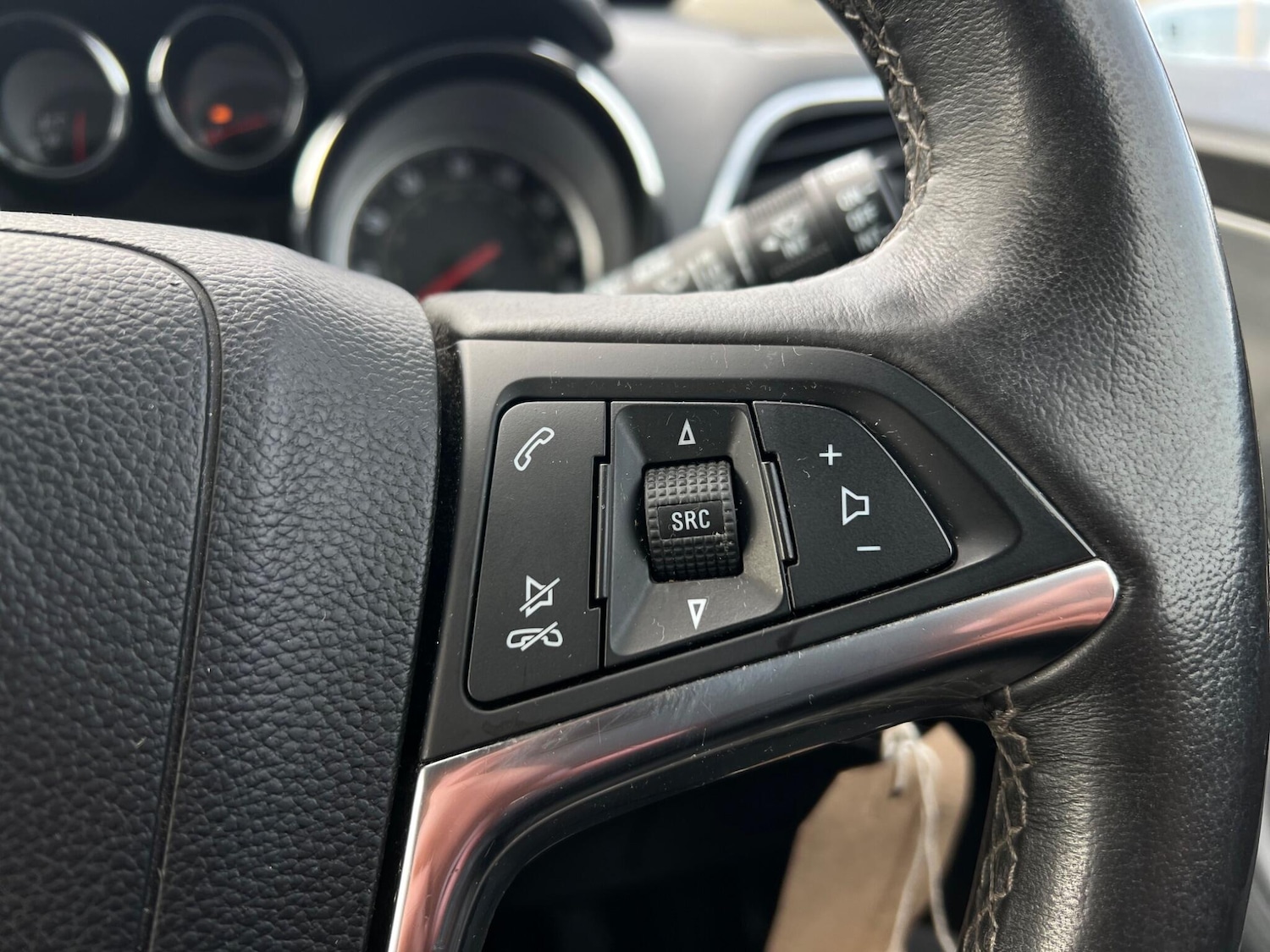 Used Vauxhall Mokka 2015 for sale - 77925971: Photo 42