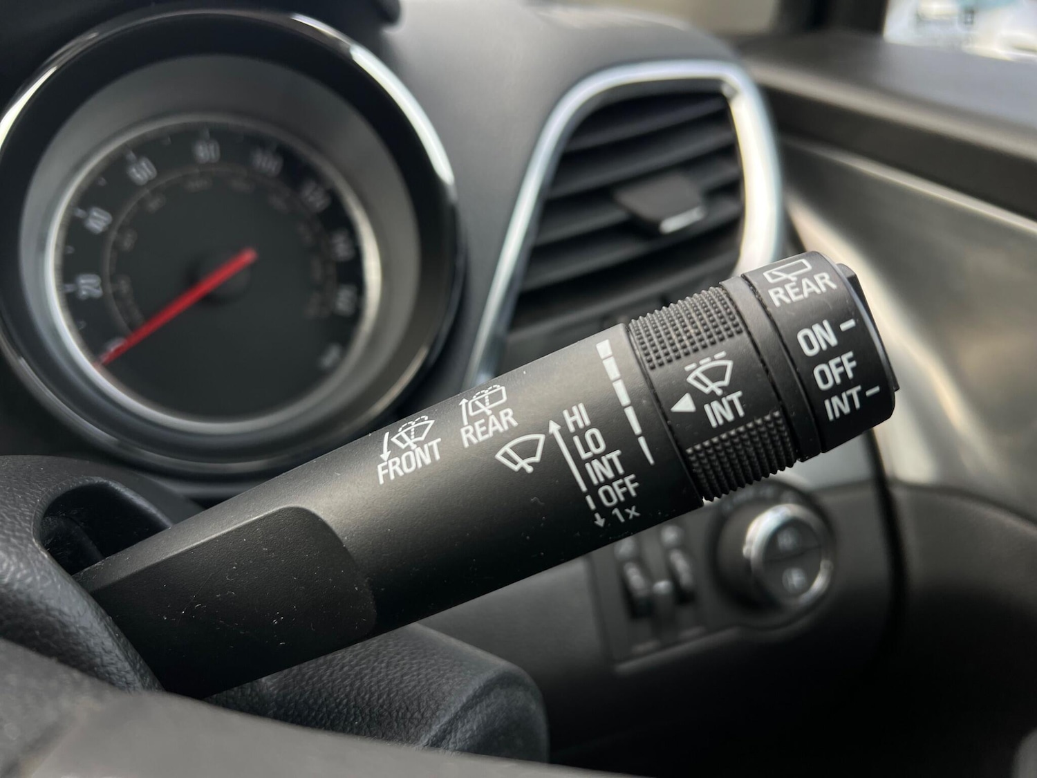 Used Vauxhall Mokka 2015 for sale - 77925971: Photo 44