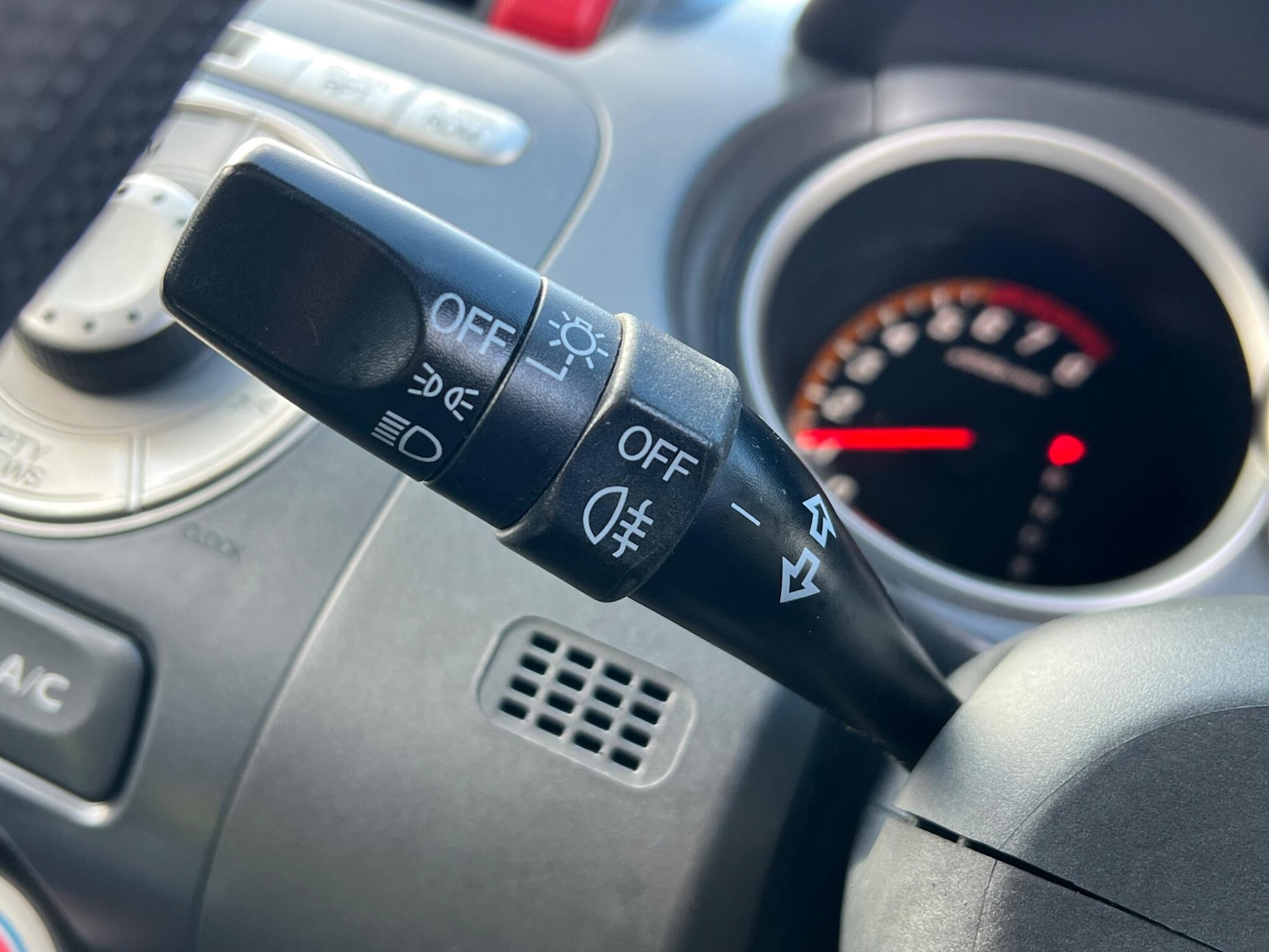 Used Honda Jazz 2005 for sale - 77454892: Photo 47