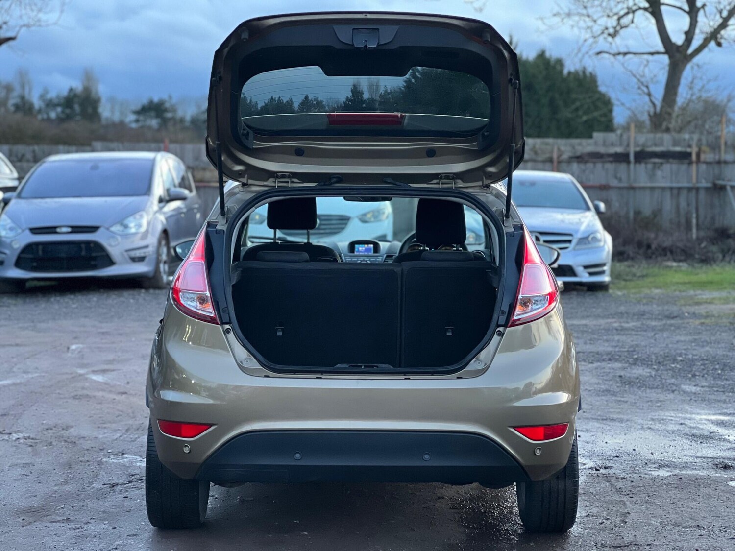 Used Ford Fiesta 2013 for sale - 77586562: Photo 9