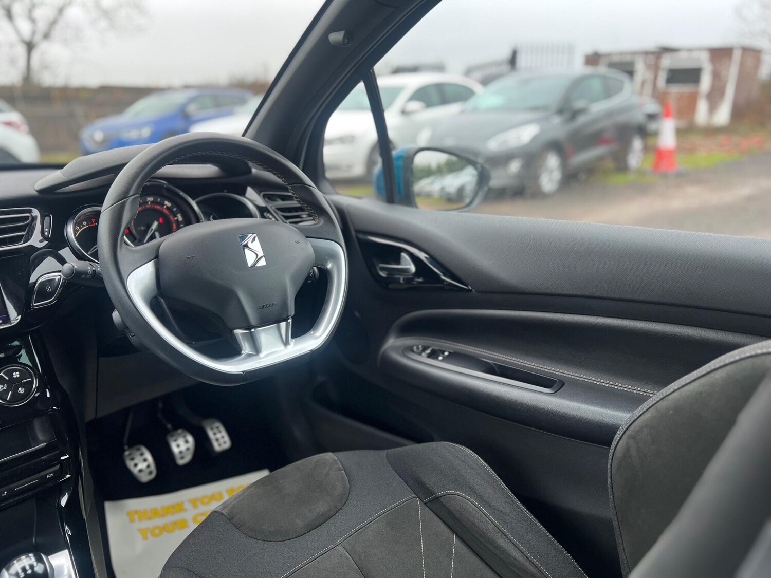 Used DS Automobiles DS 3 2017 for sale - 77454982: Photo 39