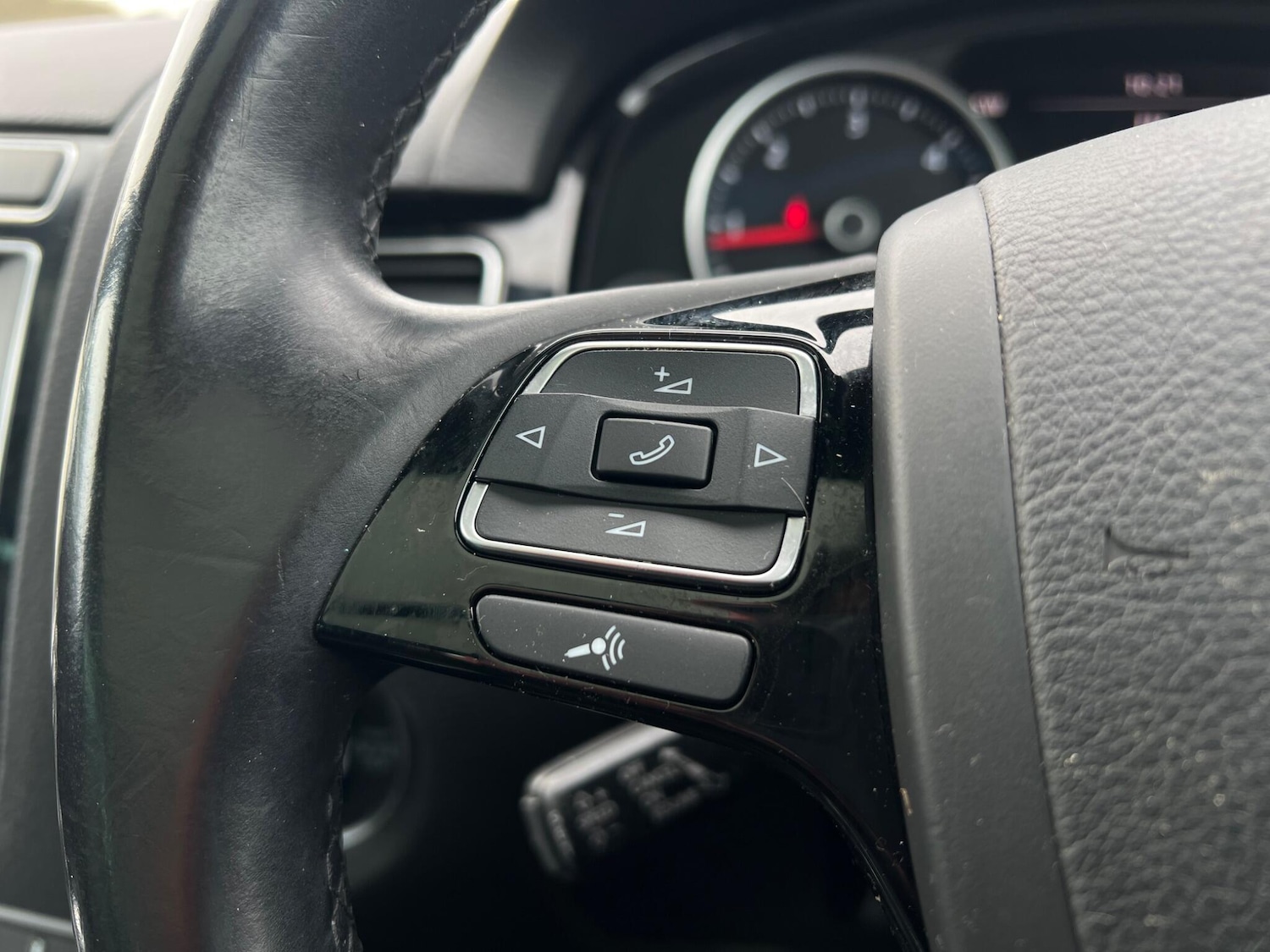 Used Volkswagen Touareg 2016 for sale - 78071844: Photo 52