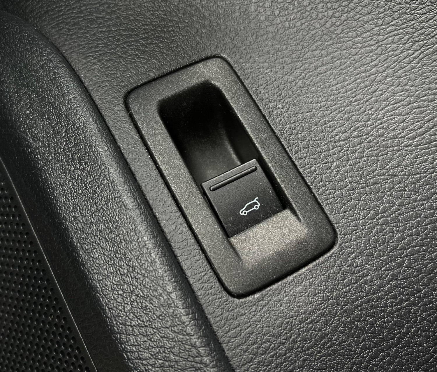 Used Volkswagen Touareg 2016 for sale - 78071844: Photo 59