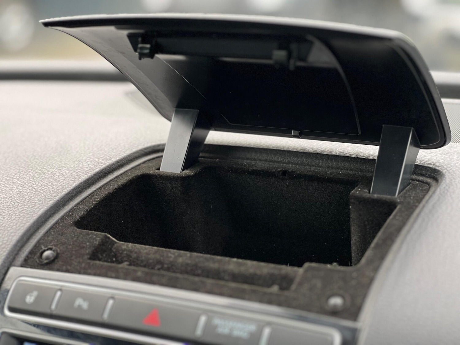 Used Volkswagen Touareg 2016 for sale - 78071844: Photo 67