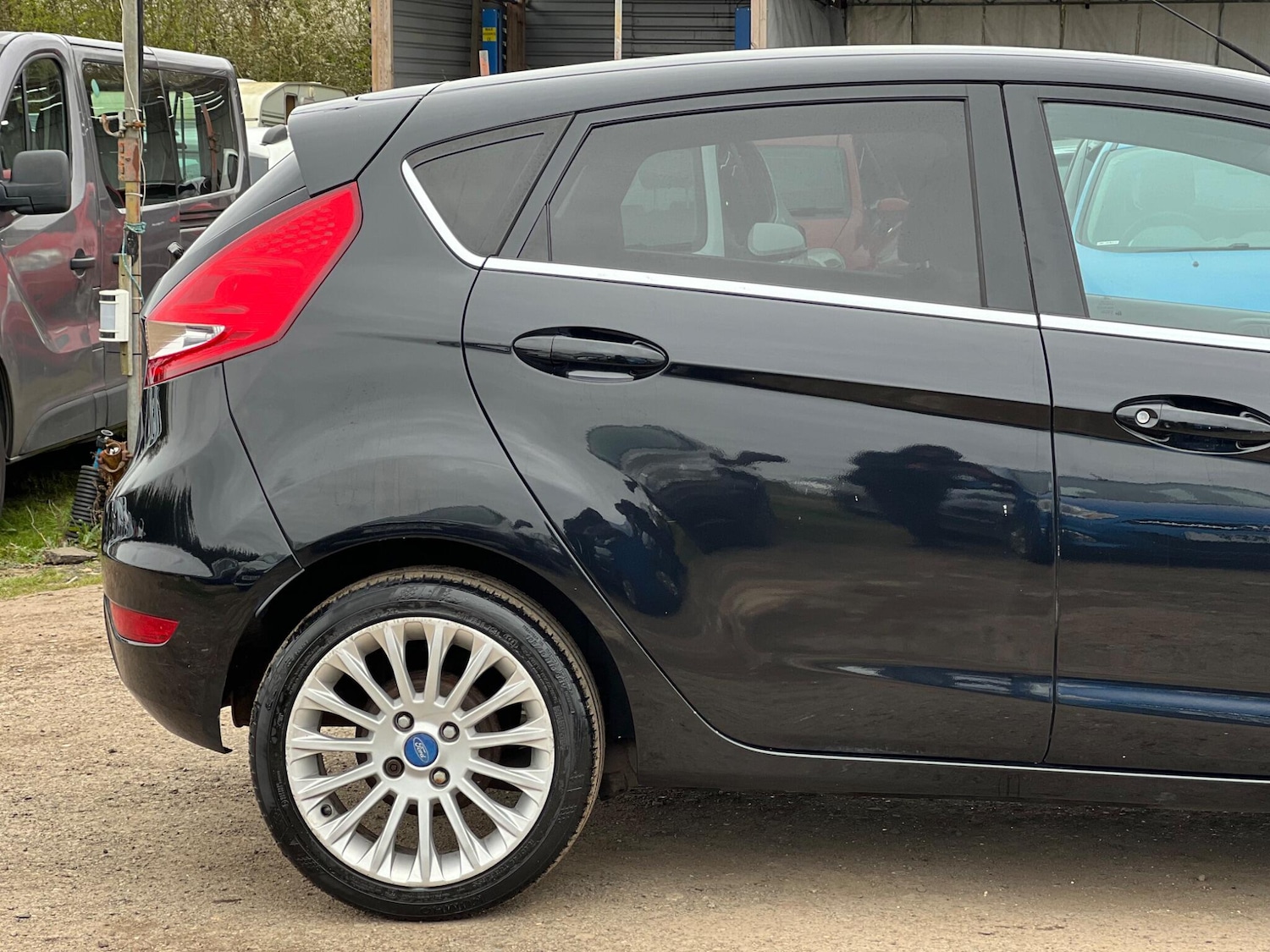 Used Ford Fiesta 2011 for sale - 78072310: Photo 17