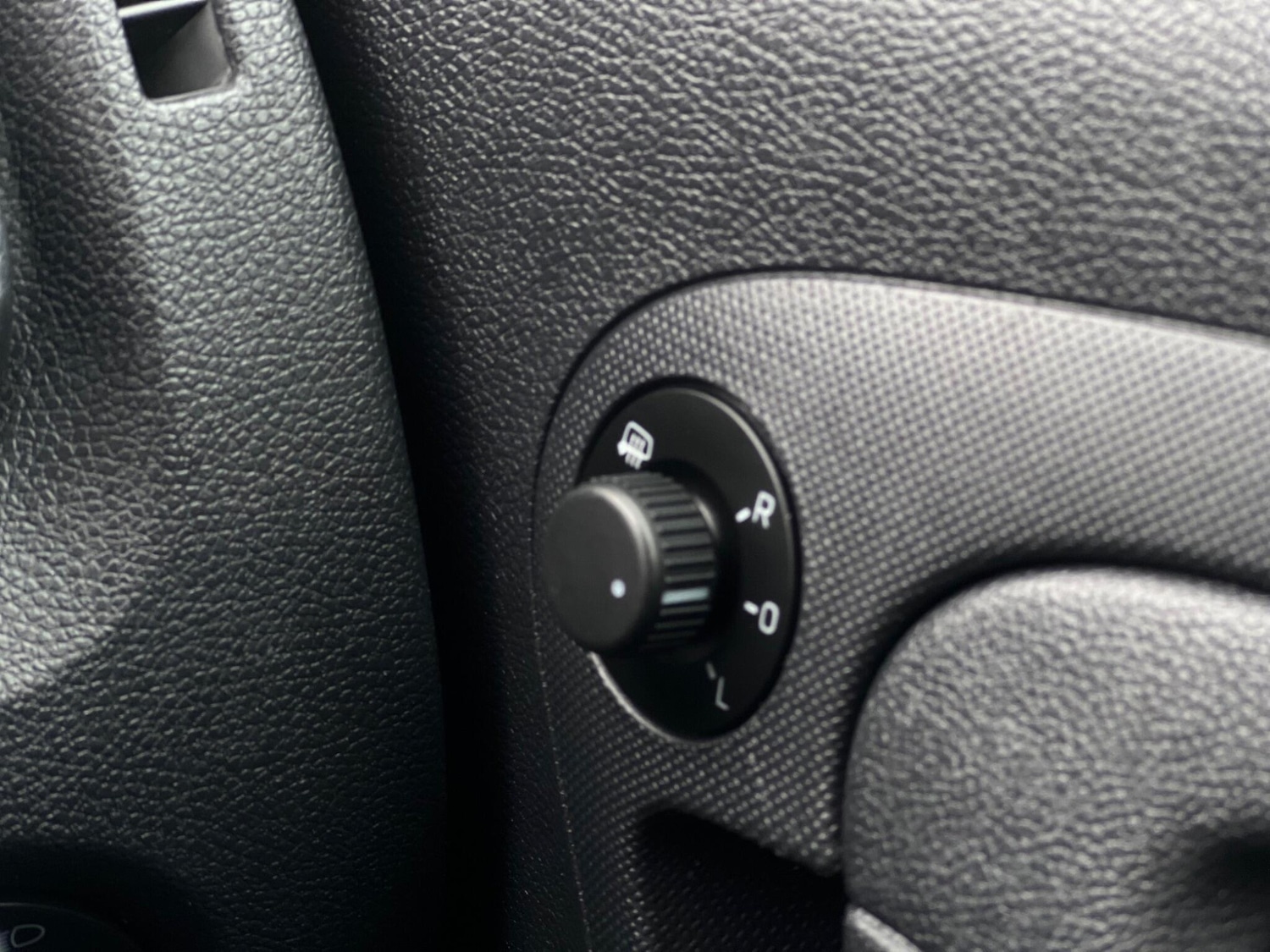 Used Skoda Fabia 2013 for sale - 77455050: Photo 57